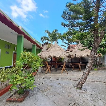 Azza Karimunjawa Hotel Buitenkant foto